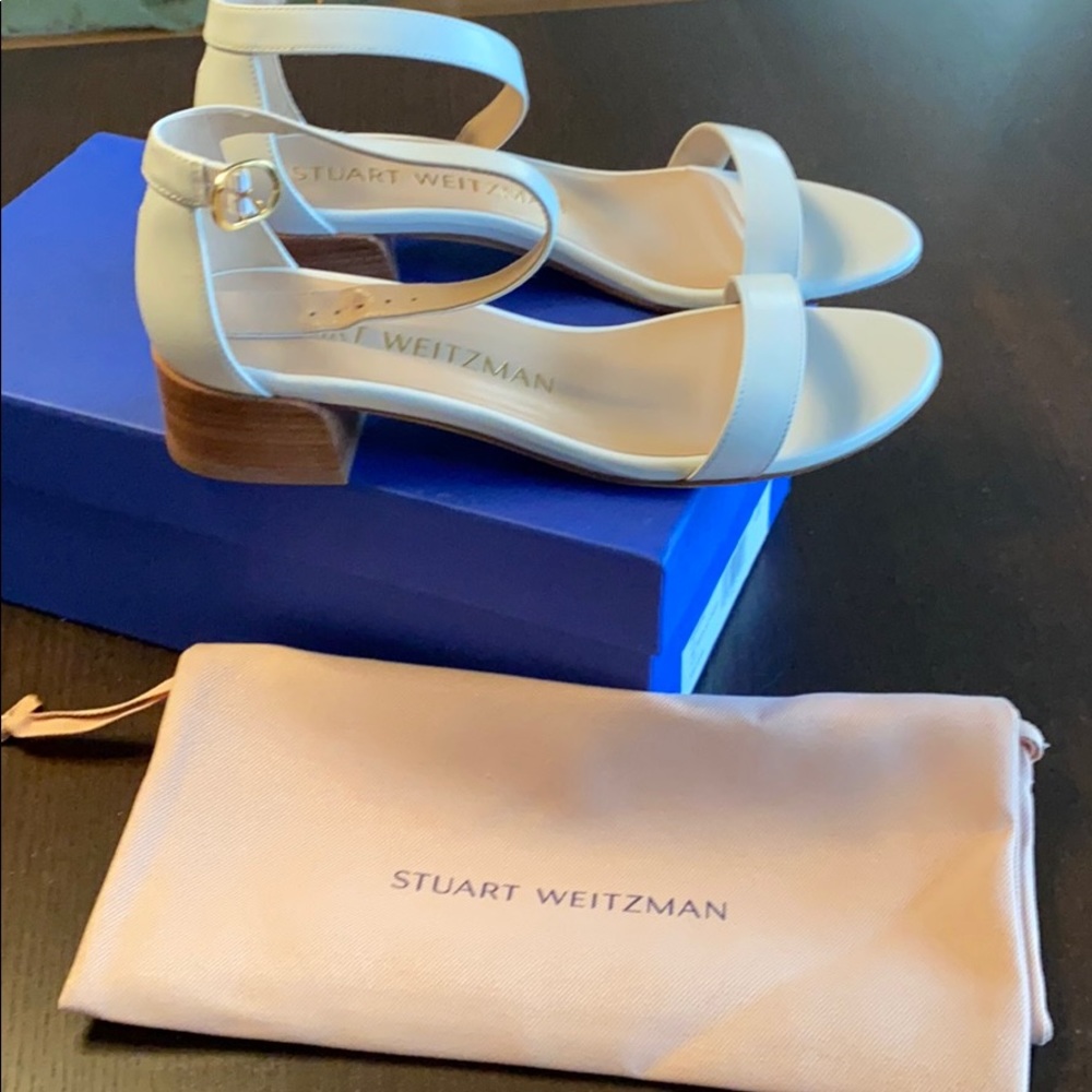 White sandals by Stuart Weitzman